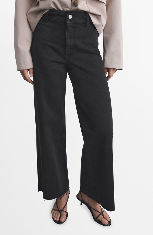 マンゴ レディース ボトムス デニムパンツ ワイドレッグ ハイウエスト ジーンズ MANGO Catherin Frayed High Waist Wide Leg Culotte Jeans Black Denim ブラック