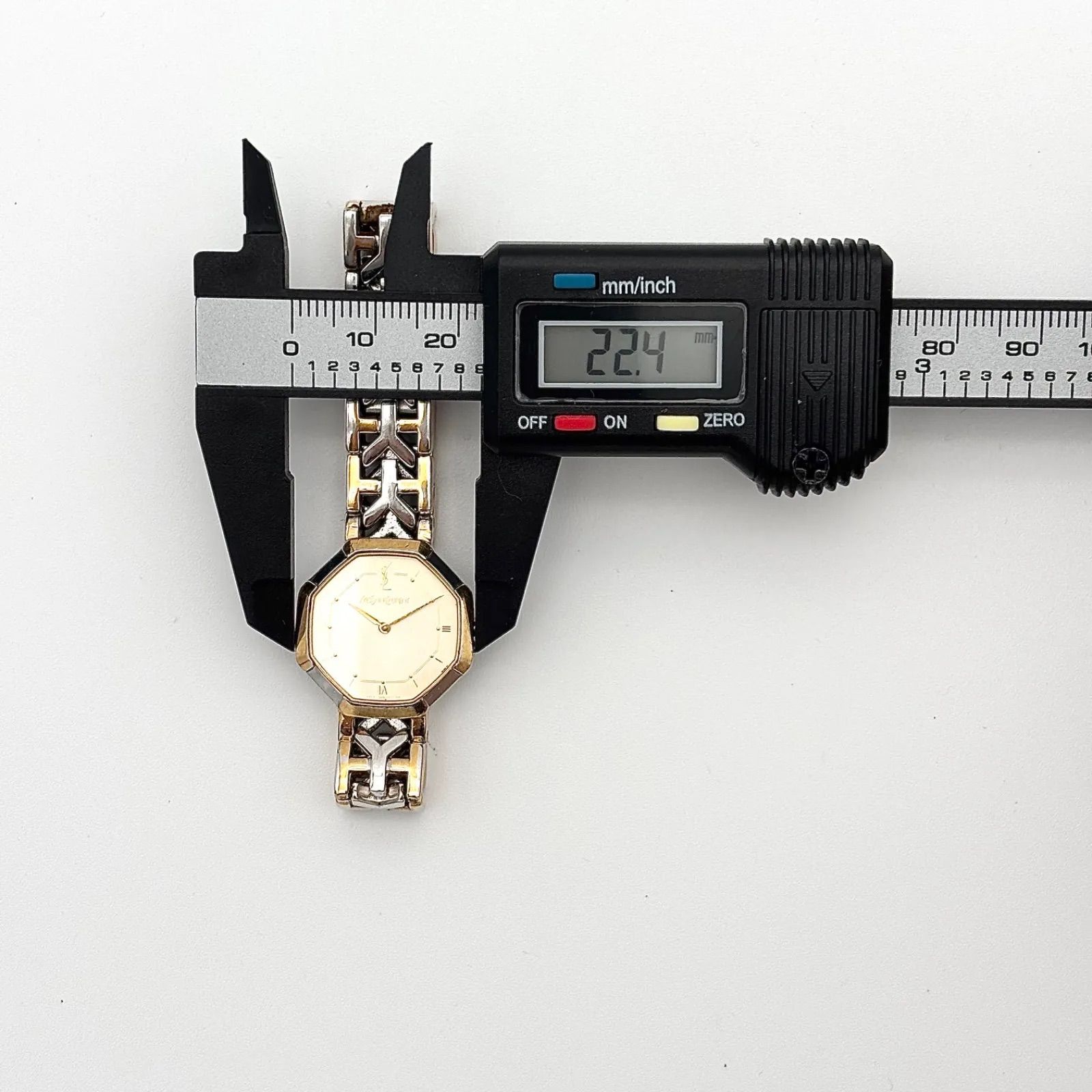 稼働品 Working item イヴサンローラン Yves Saint Laurent 腕時計