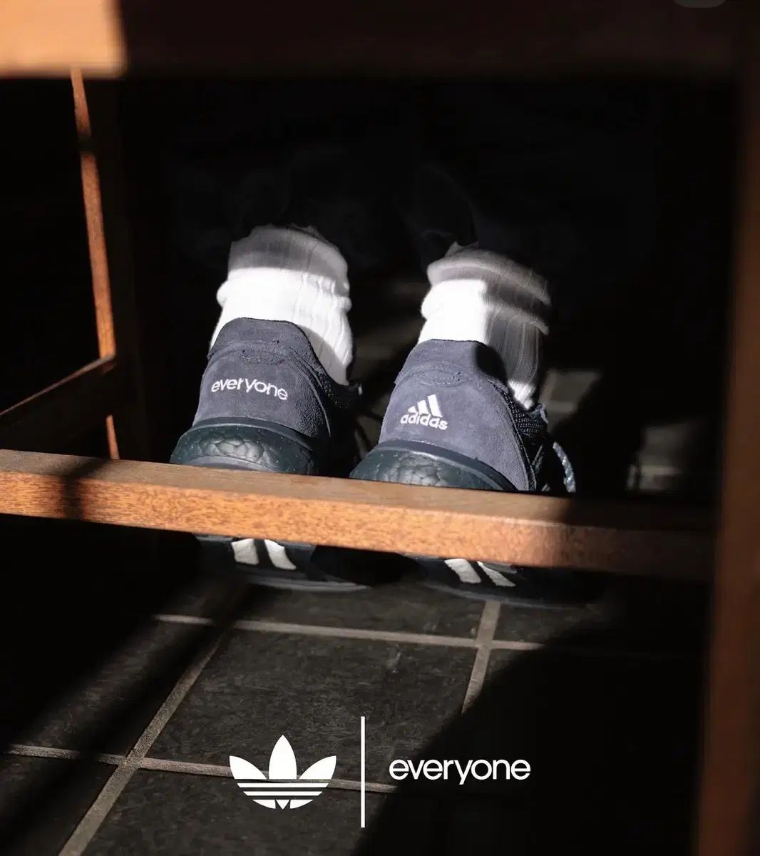 エブリワン adidas アディゼロ アディオス 285