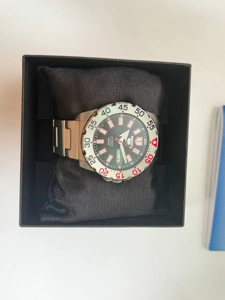 SEIKO5 ベイモンSTER