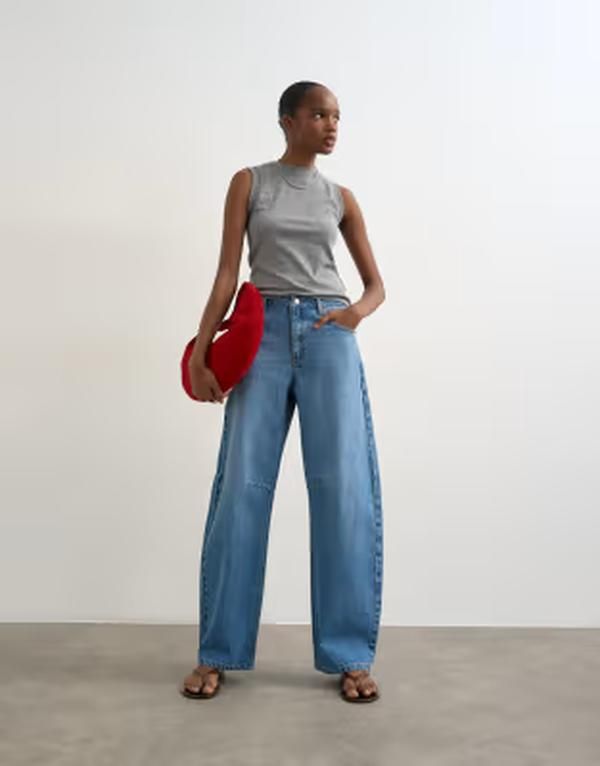 トップショップ レディース ボトムス デニムパンツ ヴィンテージーンズ Topshop Barrel mid rise jeans in vintage Blue ブルー