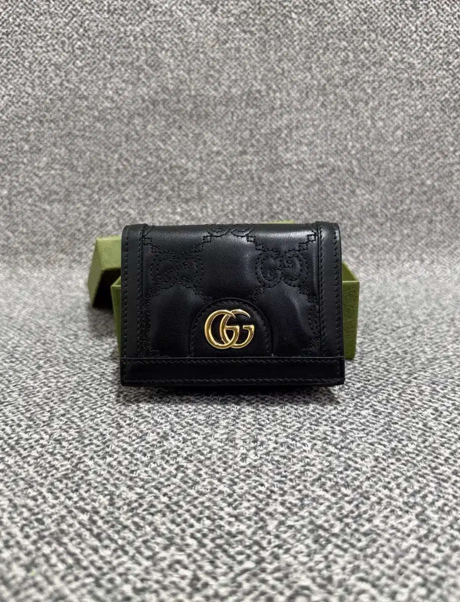 グッチ GG マーモント マトラッセ カードウォレット 財布 中財布