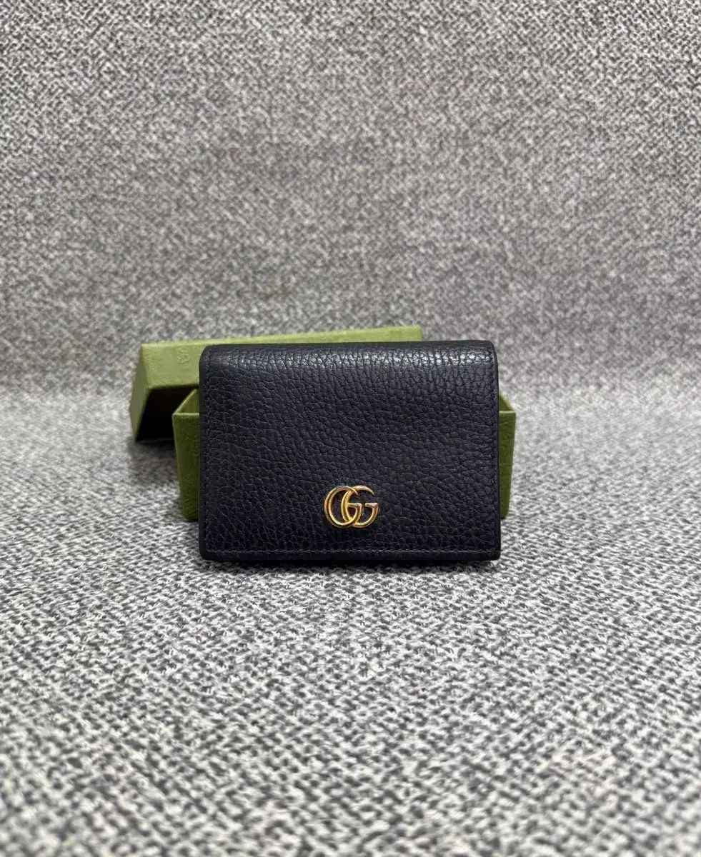 グッチ GUCCI GG マーモント レディース カードウォレット ブラック 中財布