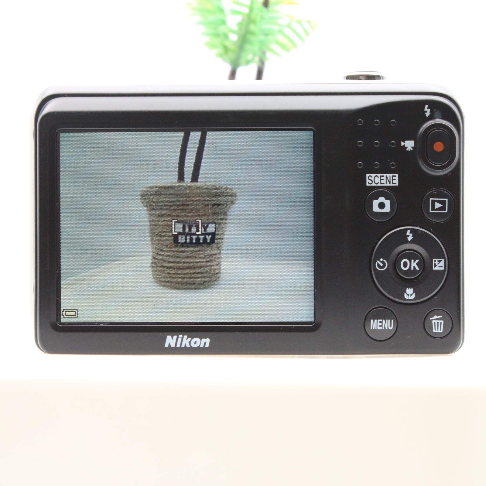 極上品】 Nikon COOLPIX A10 シルバー 光学5倍ズーム 1614万画素