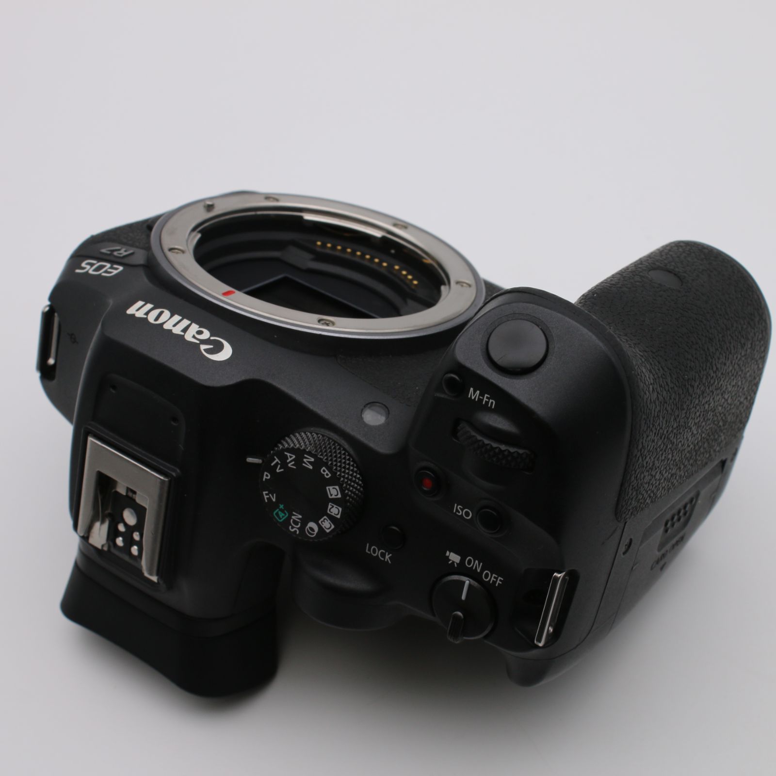 ほぼ新品】 Canon EOS R7 ボディ ミラーレス一眼 #085VV05198 - メルカリ