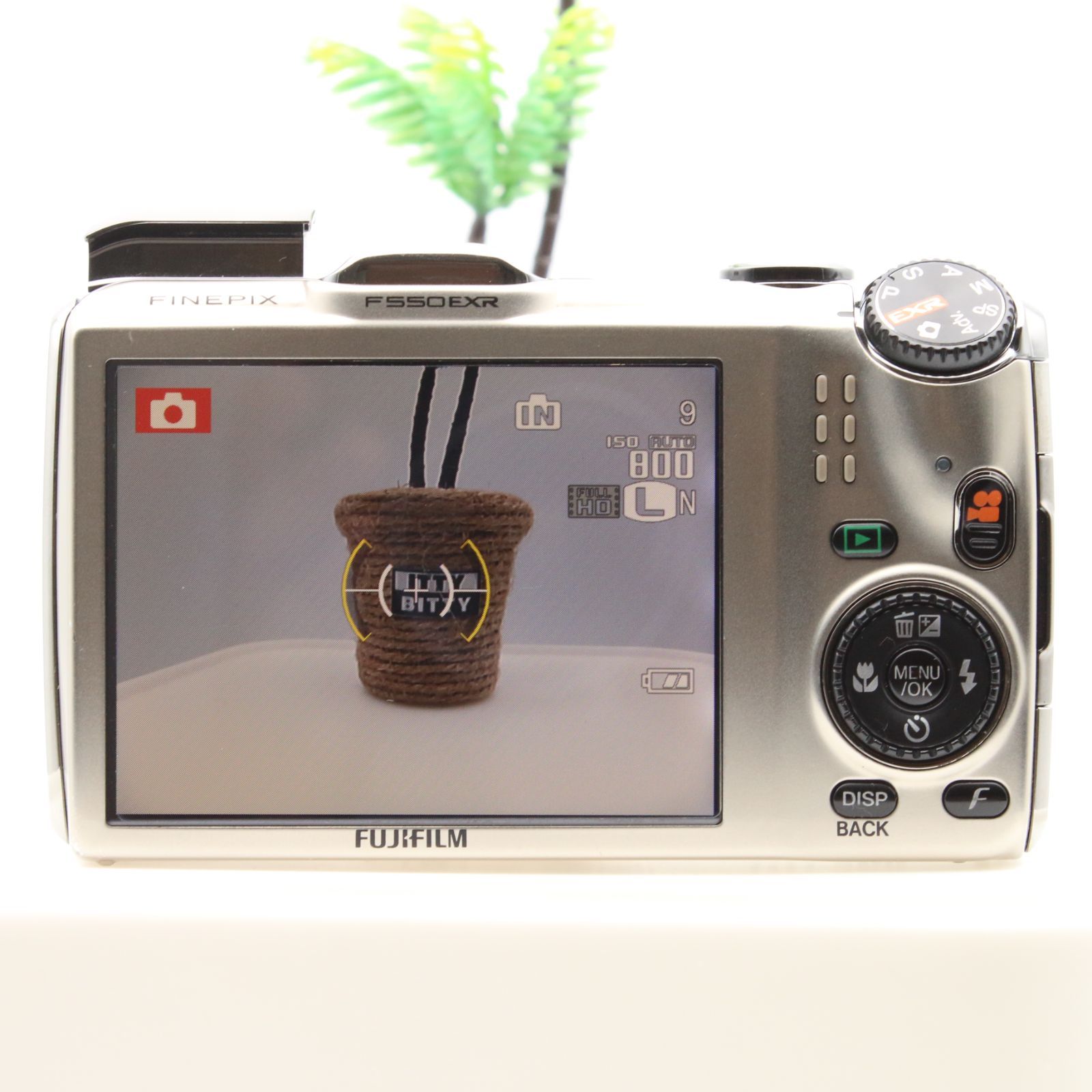 極上品】 FUJIFILM FinePix F550EXR シャンパンゴールド 光学15倍 FX 