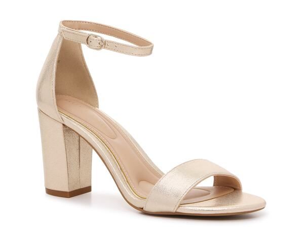 ケリー＆ケイティ レディース シューズ サンダル Kelly Katie Hailee Sandal Gold Metallic Wide ゴールド