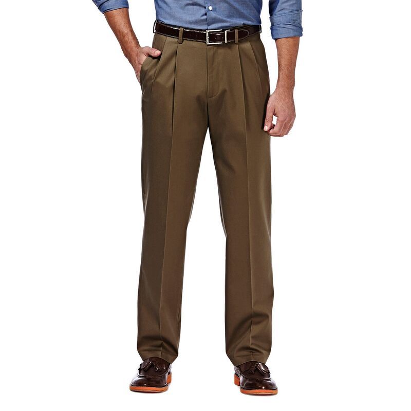 ハガー メンズ ボトムス カジュアルパンツ プリーツ Men s Haggar Premium NoIron Khaki Stretch ClassicFit Pleated Expandable Waist Pants Toast カーキ