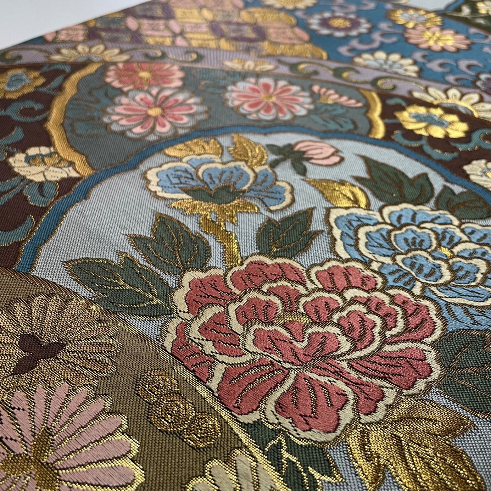 J972 美品 袋帯 六通 西陣織 金糸 牡丹 菊花唐草 松 正絹 和装 和服