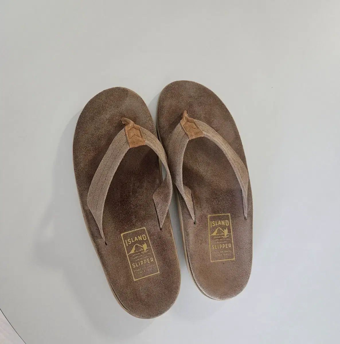 (10) Island Slippers Taupe 21,567円