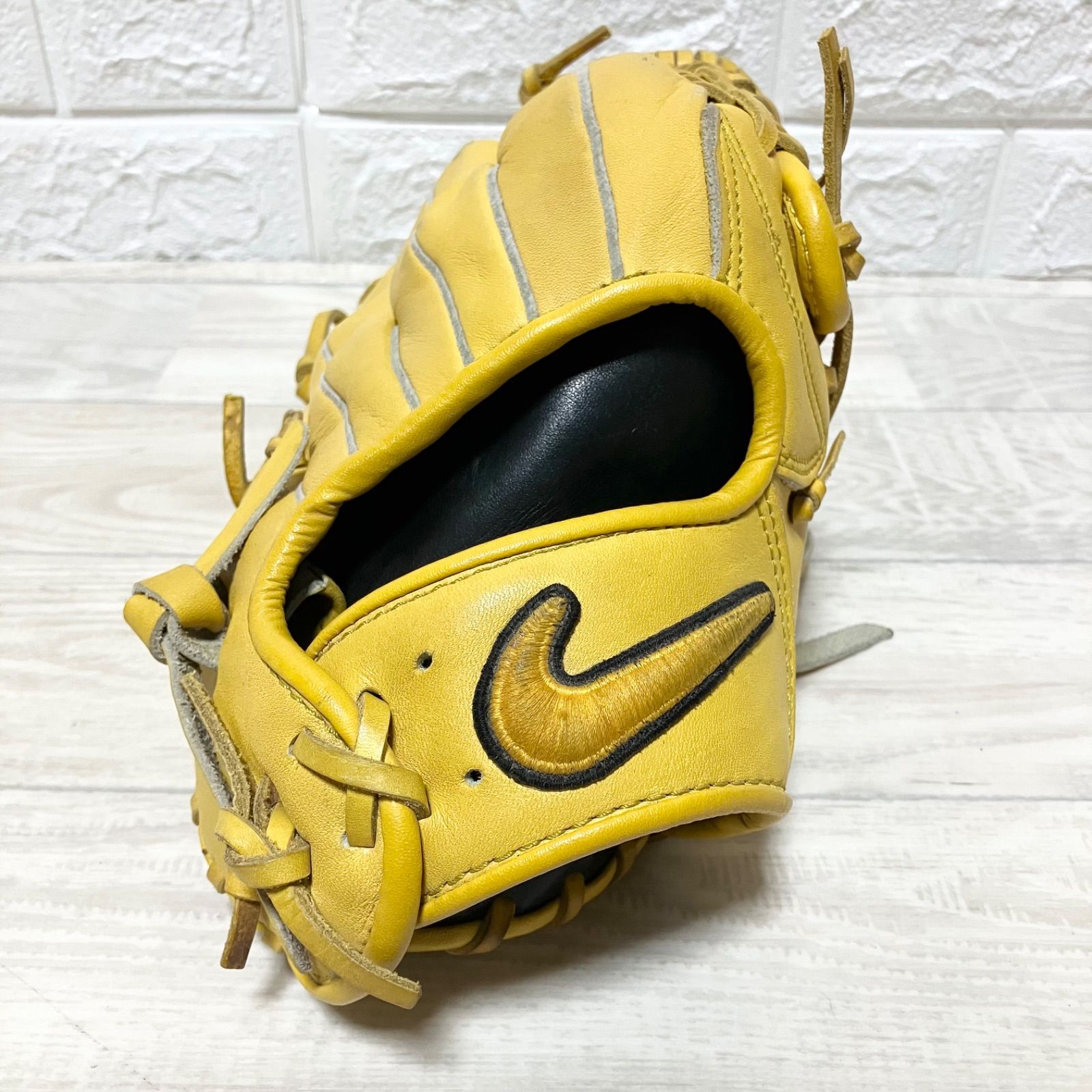 即戦力 NIKE クリッパー チビスウッシュ入り 限定モデル 良品 内野用