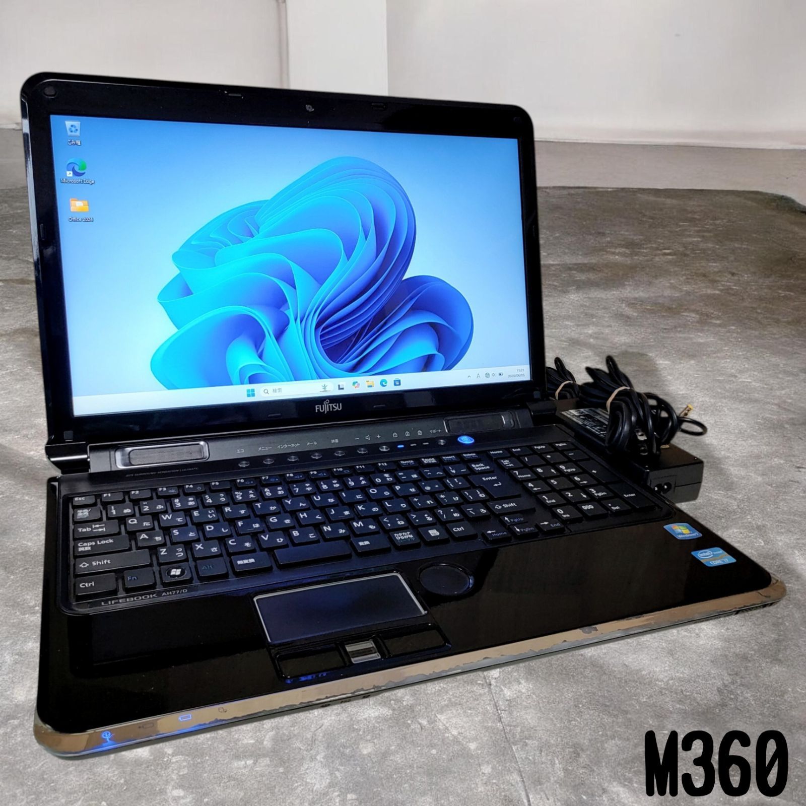 LIFEBOOK ノートパソコン Corei7 メモリ8GB SSD256GB 大画面 ブルーレイ対応 管理番号 M360