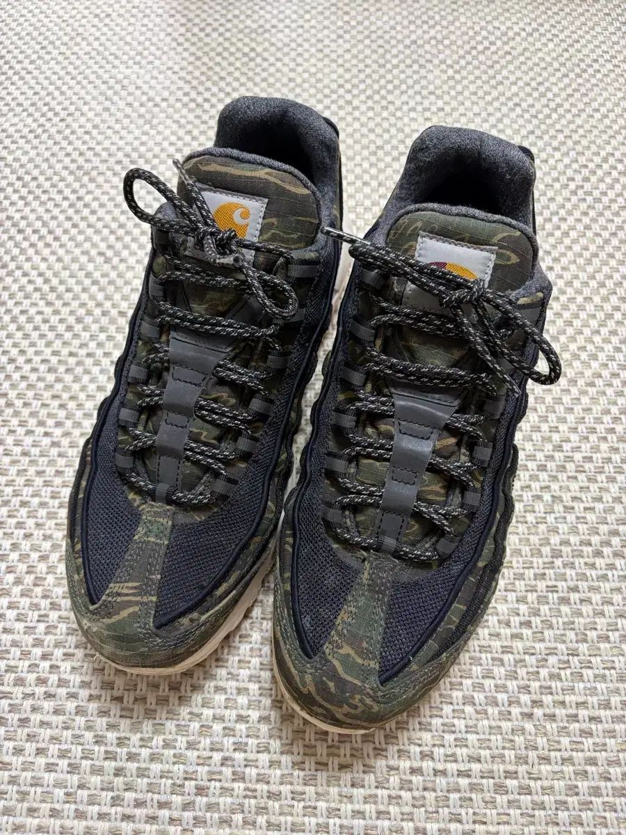 270 NIKE x Carhartt WIP エアマックス 95 (タイガーカモ) 単品