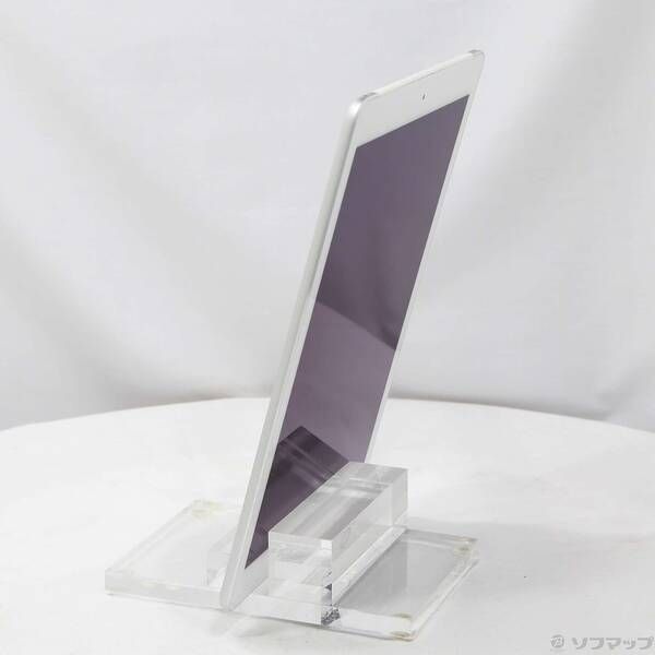 iPad Air 2 64GB docomo シルバー 中古 - メルカリ