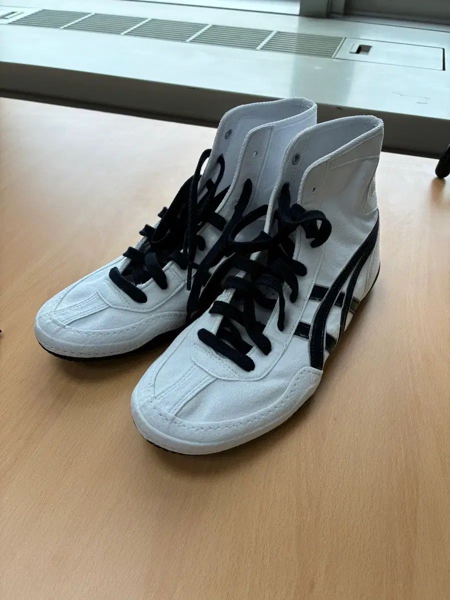 アシックス ボクシング シューズ プライムアタック 出品 245