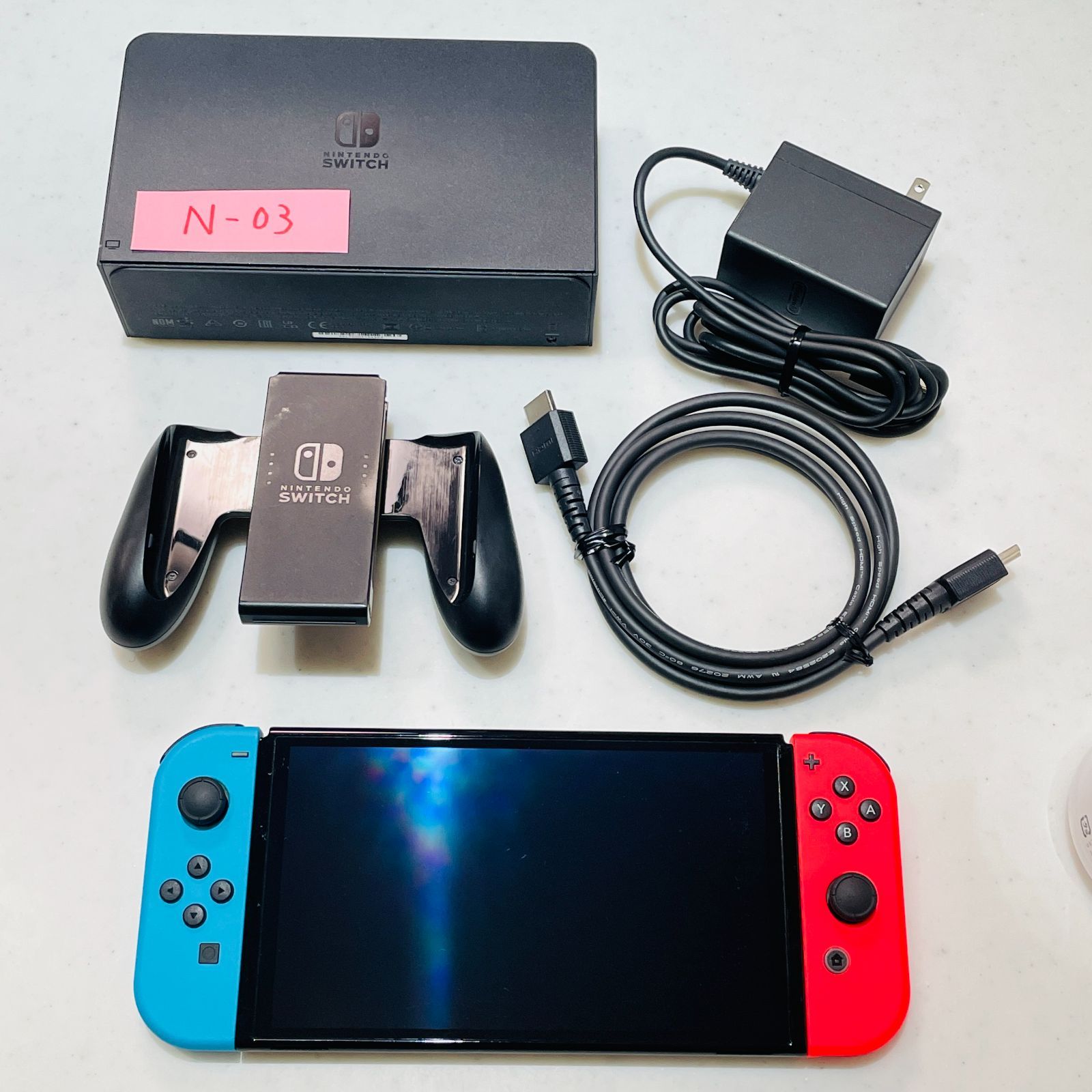 美品 Nintendo Switch 有機ELモデル ネオンブルー ネオンレッド 2023年製 動作確認済み 初期化済み 任天堂 スイッチ 動作良好 本体一式