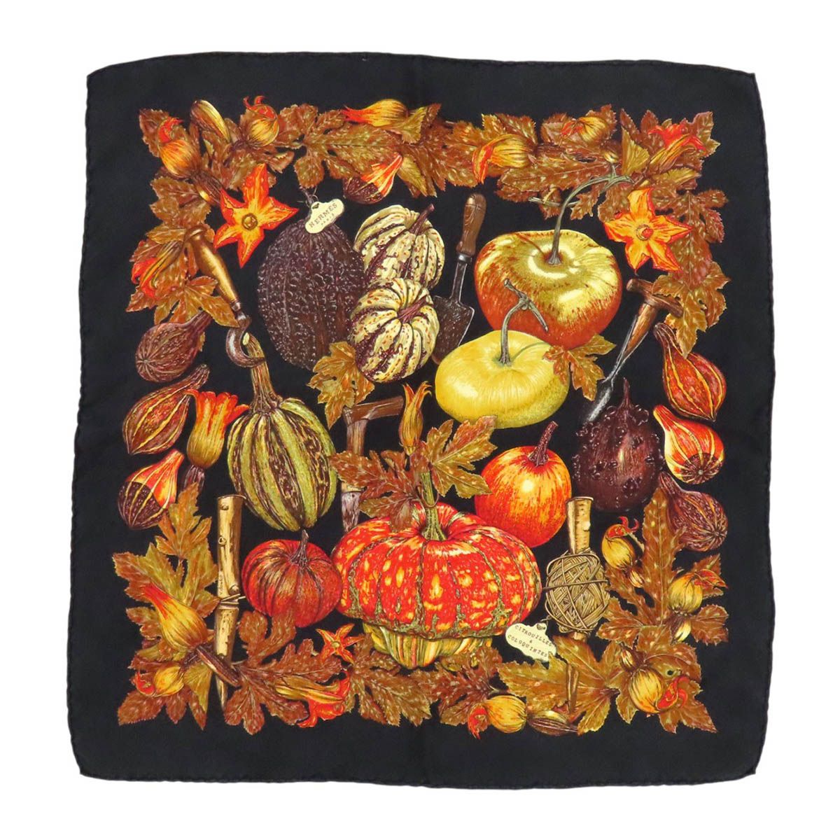 エルメス カレ 45 CITROUILLES ET COLOQUINTES ユニセックス ブラック HERMES【中古】 【アパレル・小物】