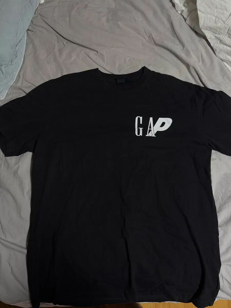 パレス GAP Tシャツ