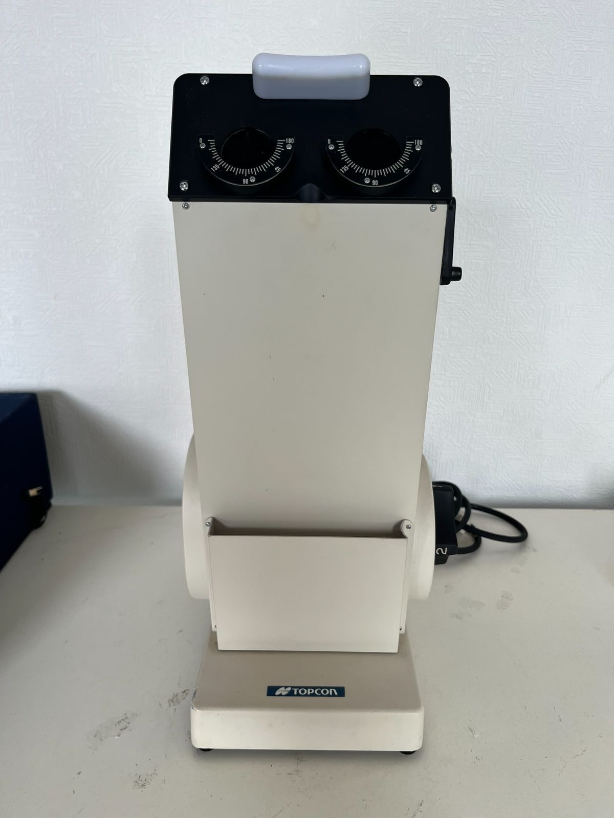 両眼視簡易検査器 視力検査