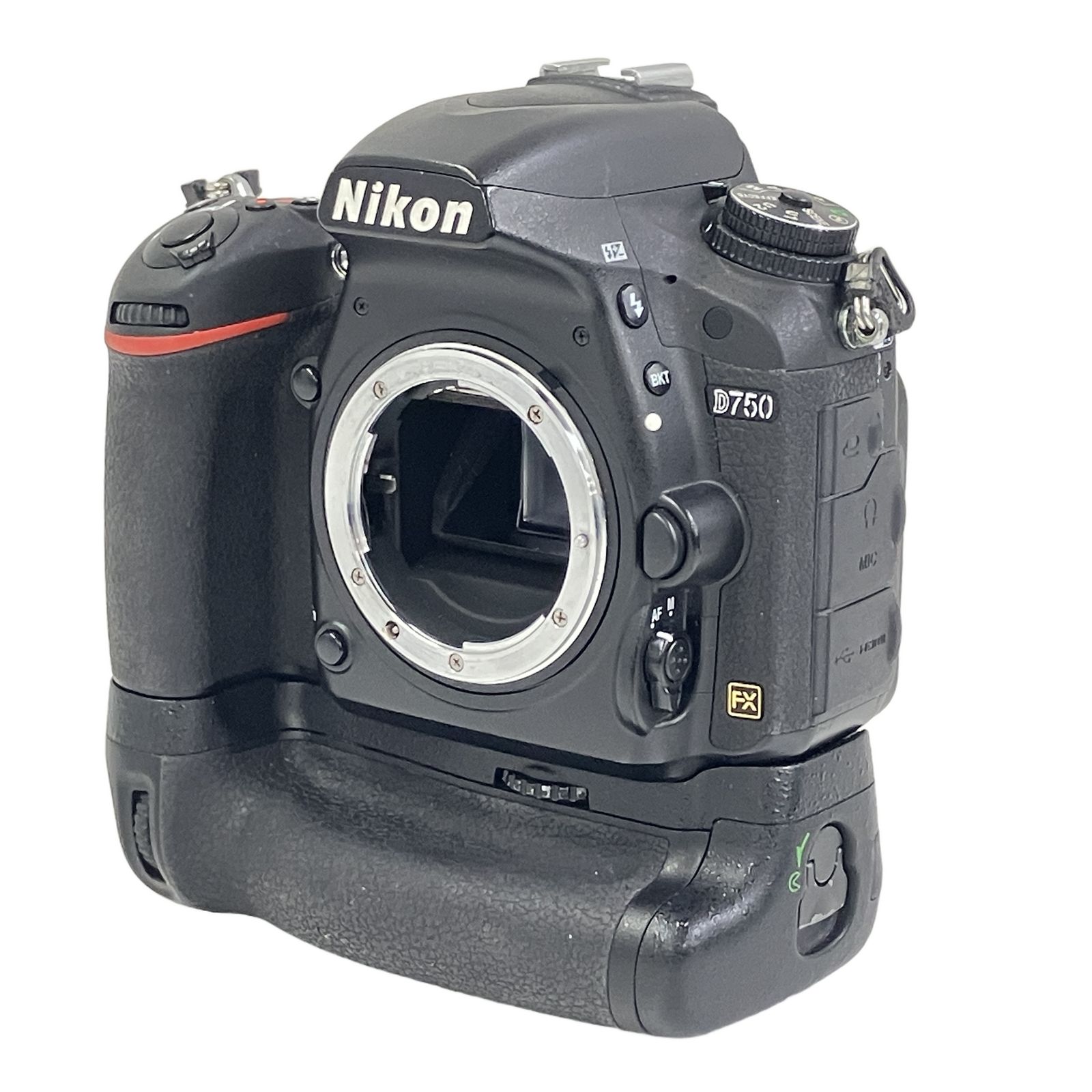 Nikon D750 ボディ MB-D16 付き ニコン デジタル一眼レフカメラ 中古 T11329394