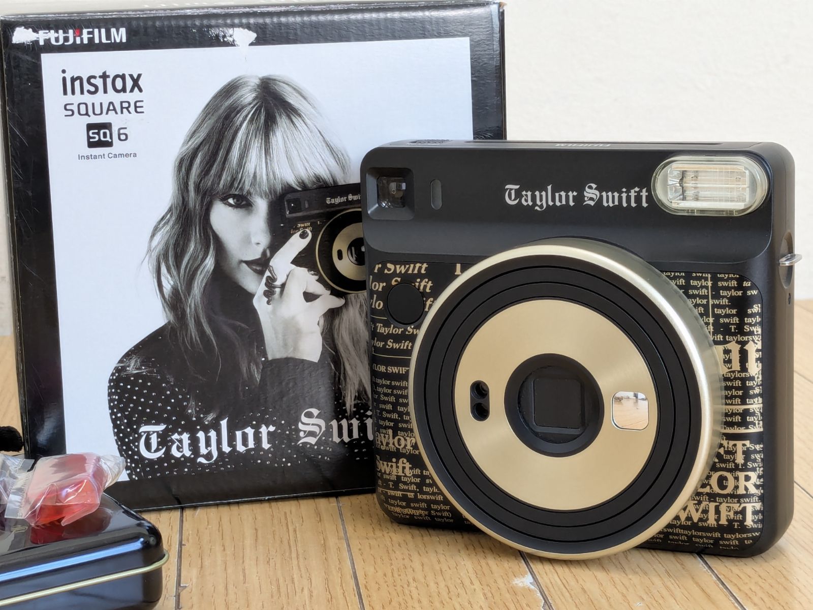 FUJIFILM フジフィルム instax SQUARE SQ6 Taylor Swift テイラー・スウィフト インスタントカメラ