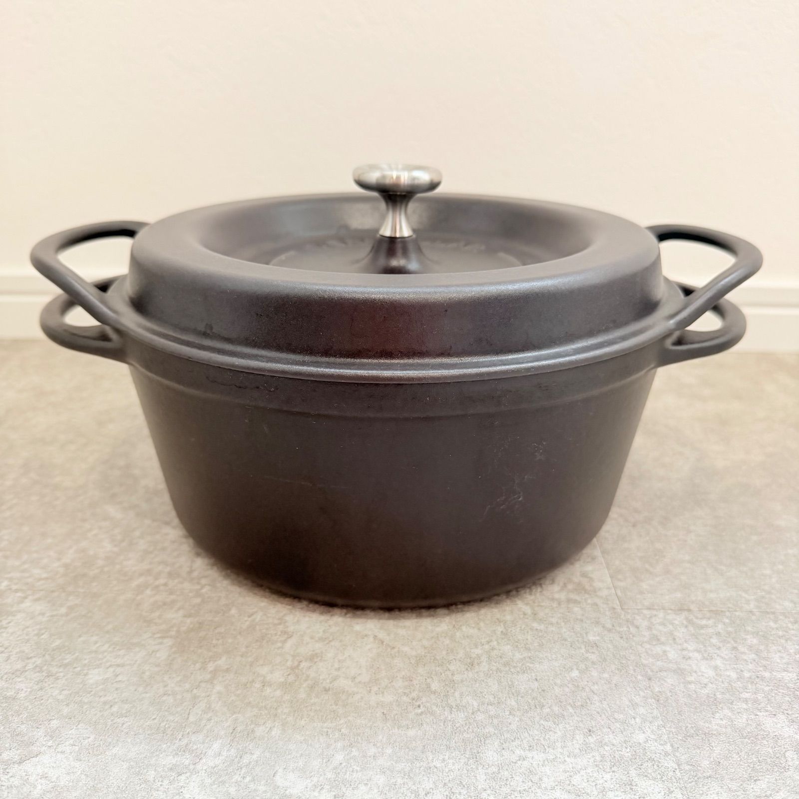 VERMICULAR 両手鍋 22cm 日本製 ブラック レシピ本付き - メルカリ