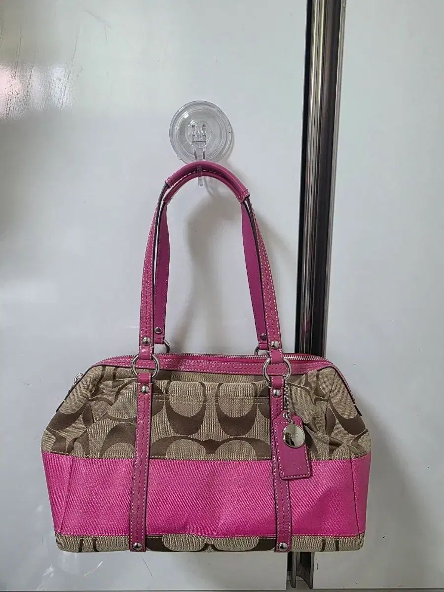 COACH コーチ シグネチャー ショルダーバッグ ピンク