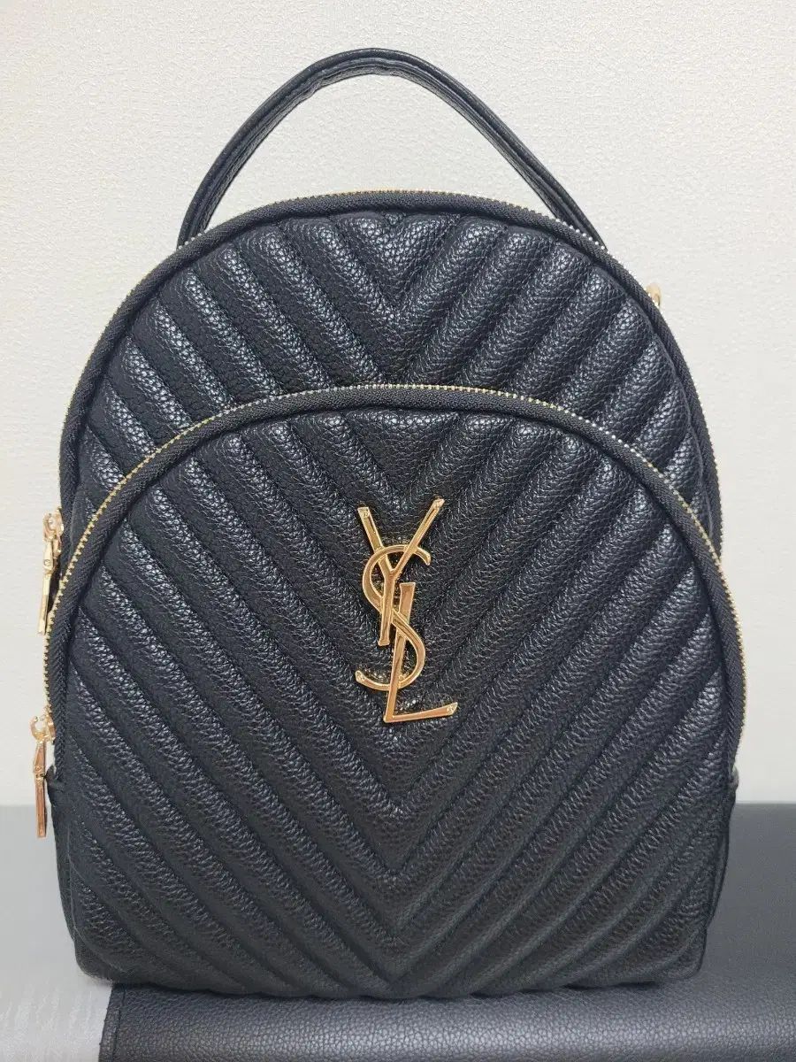 イヴ・サンローラン バックパック 新品