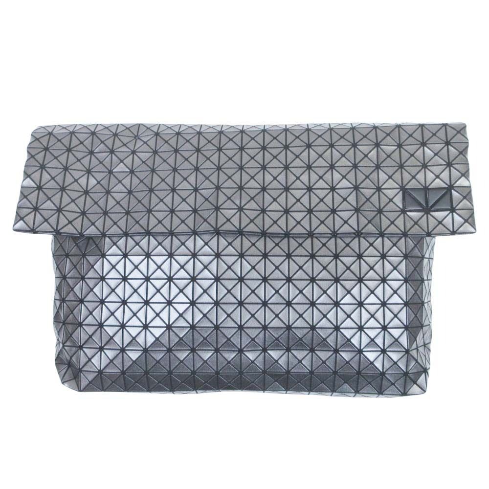 美品 BAO BAO ISSEY MIYAKE バオバオイッセイミヤケ 18aw ジオメトリック クラッチバック セカンドバッグ カバン 鞄 シルバー メンズ 古着 中古 USED