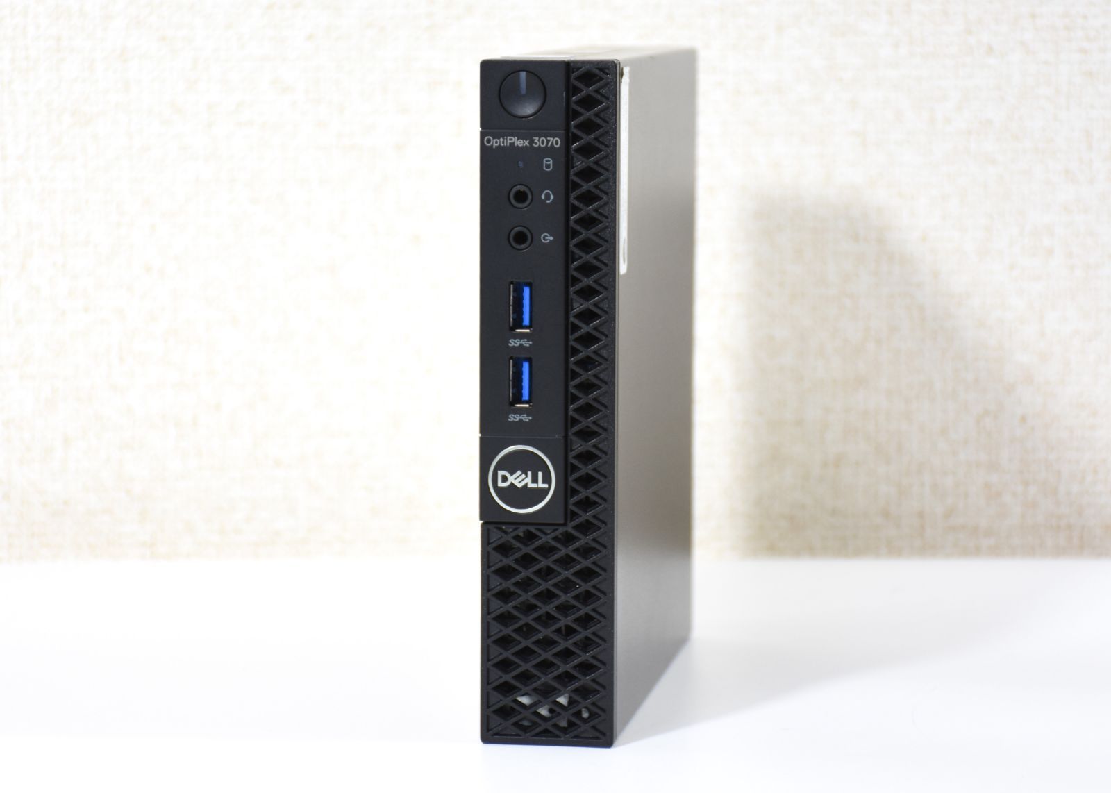 超小型ミニPC / DELL OptiPlex 3070 Micro / Core i5-9500T / メモリ8G / NVMe SSD 256G + HDD 500G / 内蔵無線Wi-Fi / Windows 11 / 中古PC