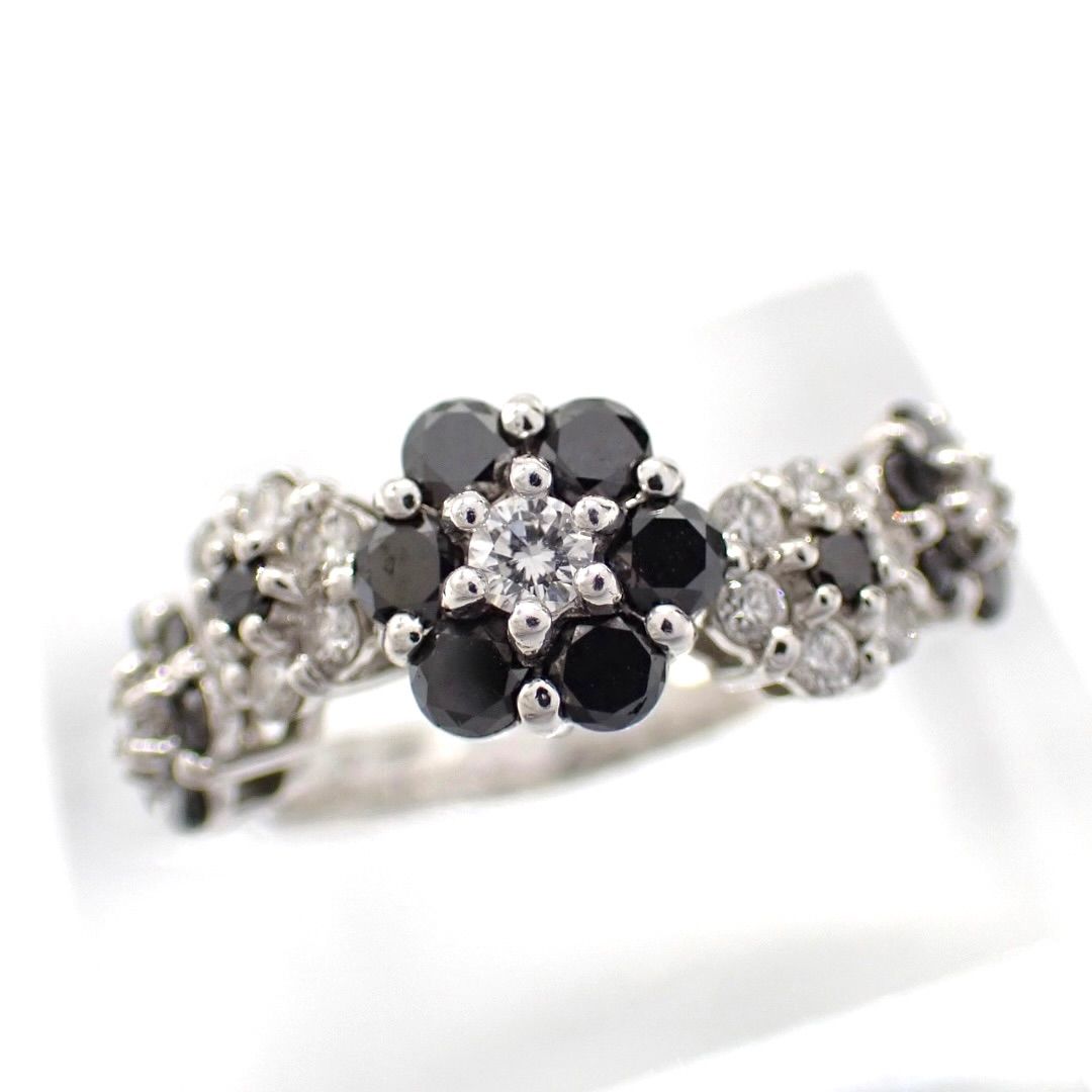 Brand New Finished PonteVecchio PonteVecchio Total 0.82ct Black Diamond 0.55ct Black Diamond Diamond Diamond 0.27ct Ring K18 750 Size 9 Jewelry Flower Half Eternity Design Jewelry 4976