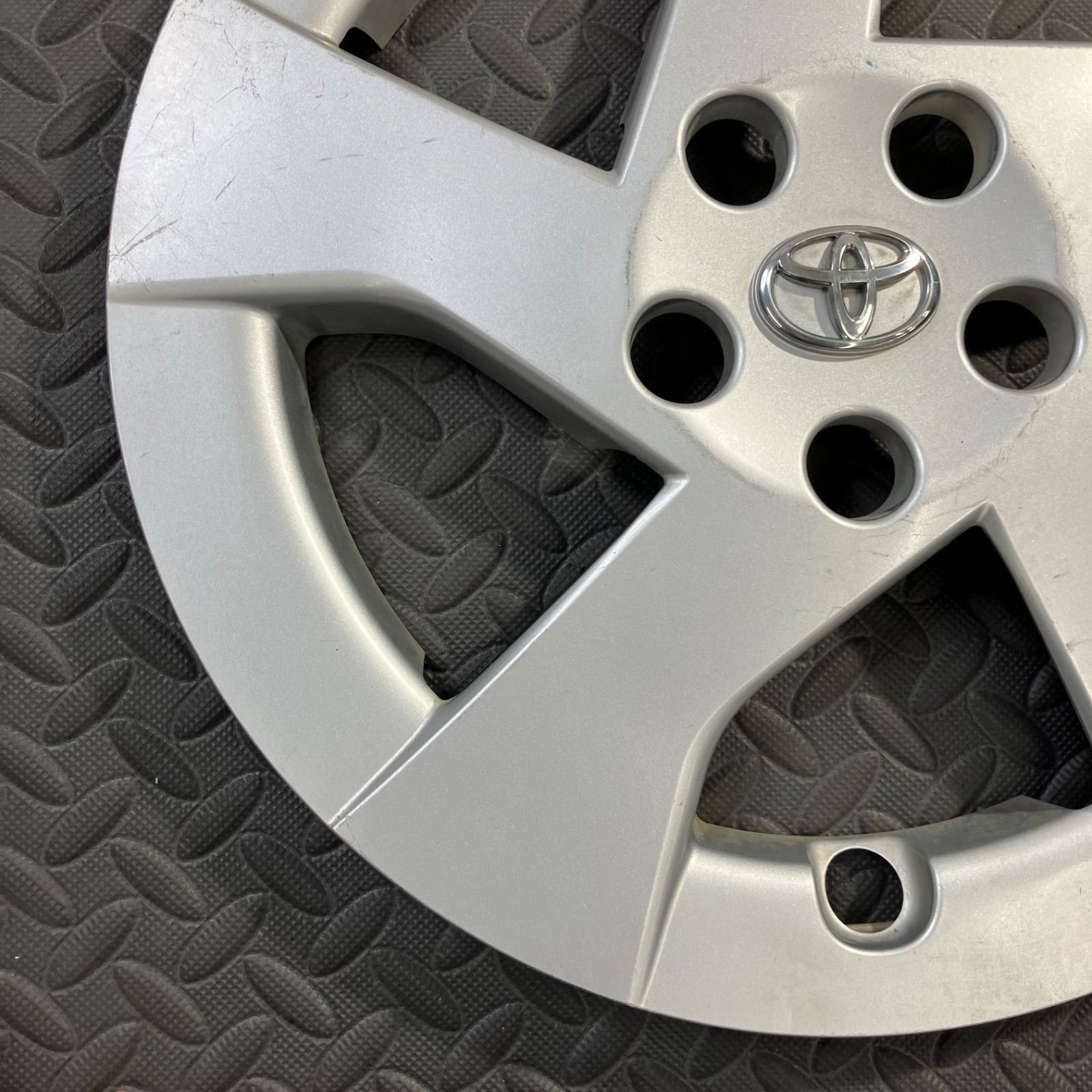 トヨタ プリウス 30系前期 ホイールキャップ ホイールカバー 純正 中古 