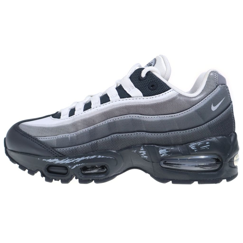 NIKE (ナイキ) ×Yu-Gi-Oh! AIR MAX 95 AIR MUSCLE JONOUCJI II7404-100 遊戯王 城之内 エアマックス95 エアマッスル ローカットスニーカー グレー US6.5/24.5cm