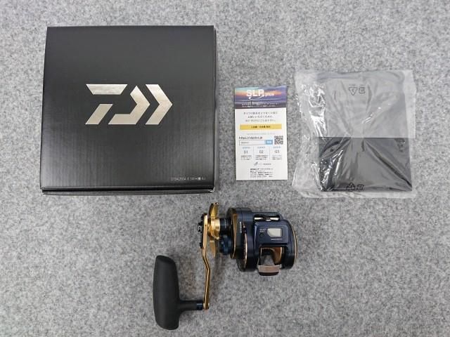 【未使用品】 ダイワ 21 ソルティガIC 300HL-SJ ベイトリール SALTIGA 左ハンドル