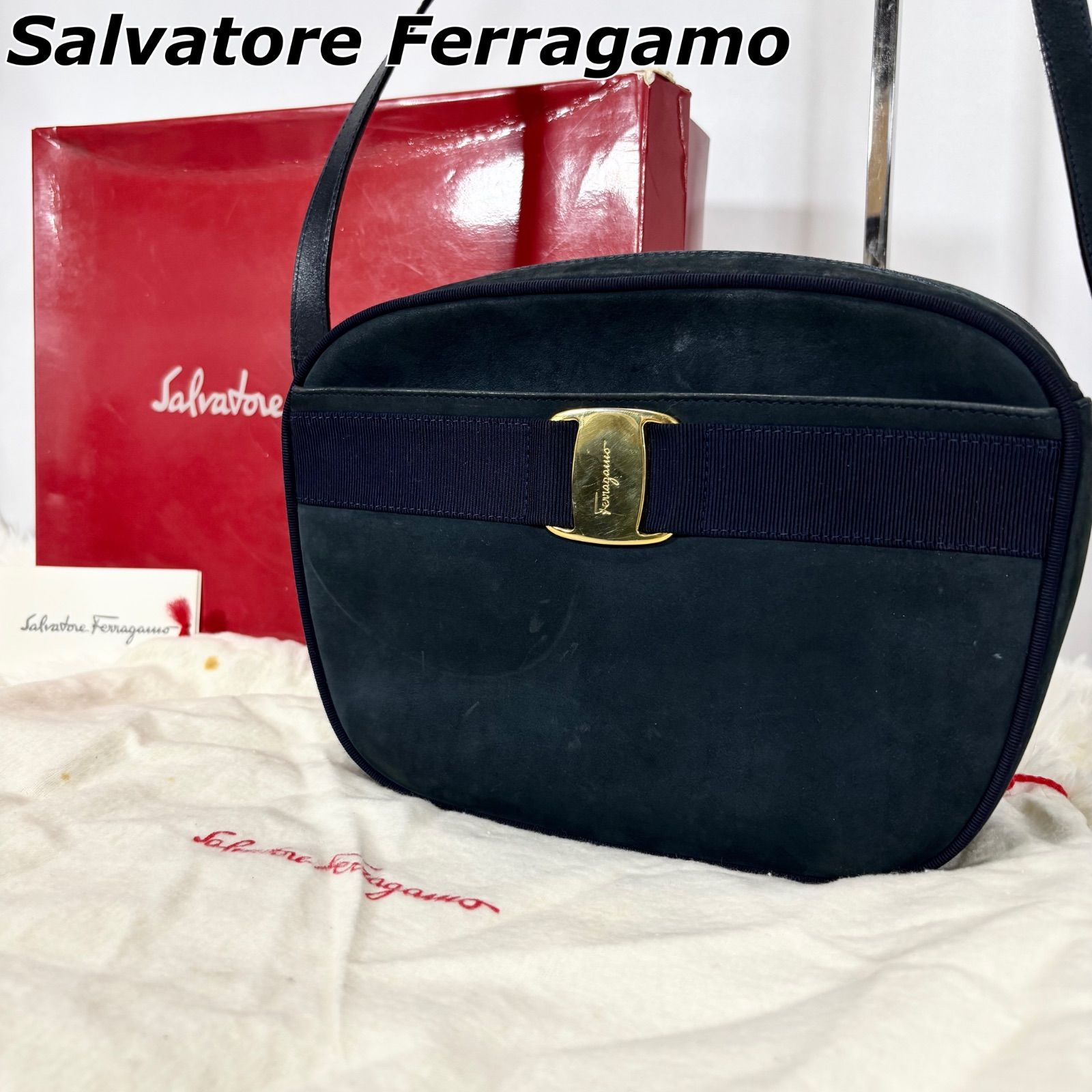サルヴァトーレフェラガモ Salvatore Ferragamo ショルダーバッグ