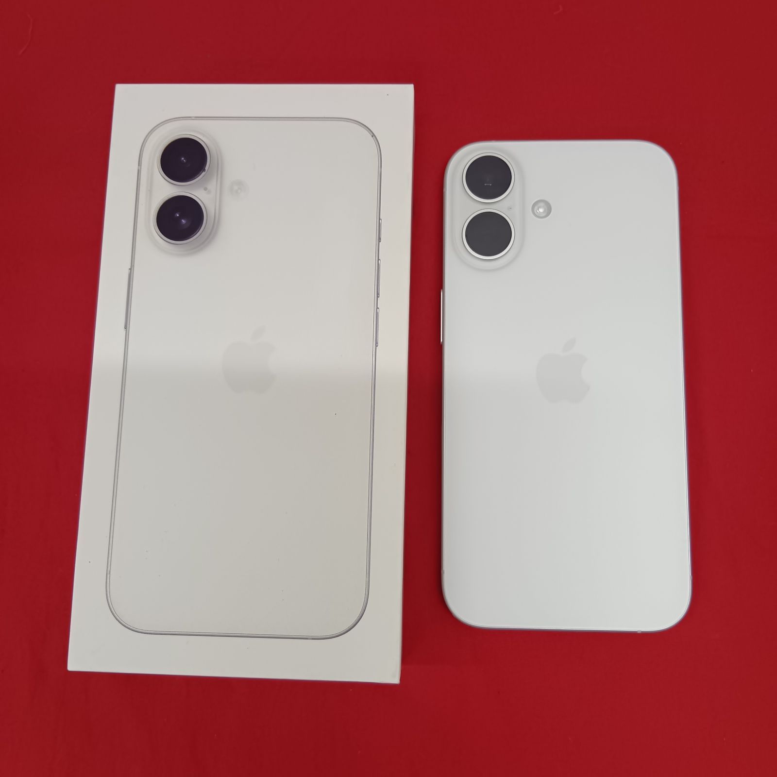 美品　iPhone16　本体　128GB　ホワイト　A3286　アイフォン16