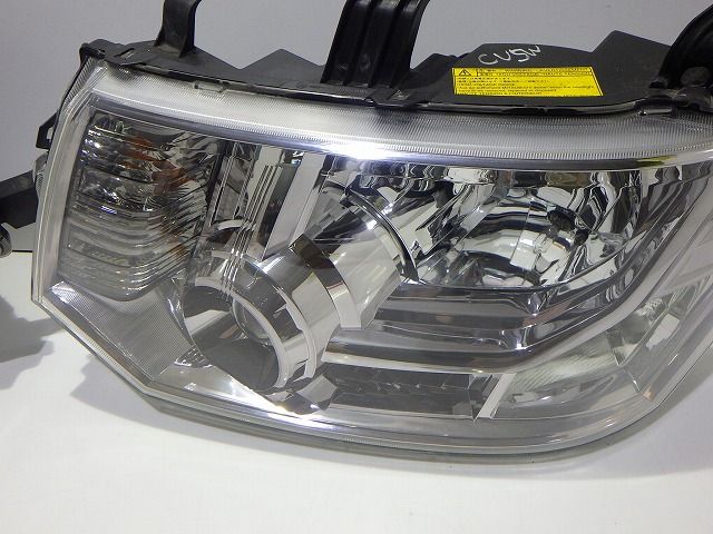 デリカ D5 ヘッドライト 左右 コーティング済 デリカD5 ヘッドライト左右 HID CV 前期 100-87918 8301C536 8301D291
