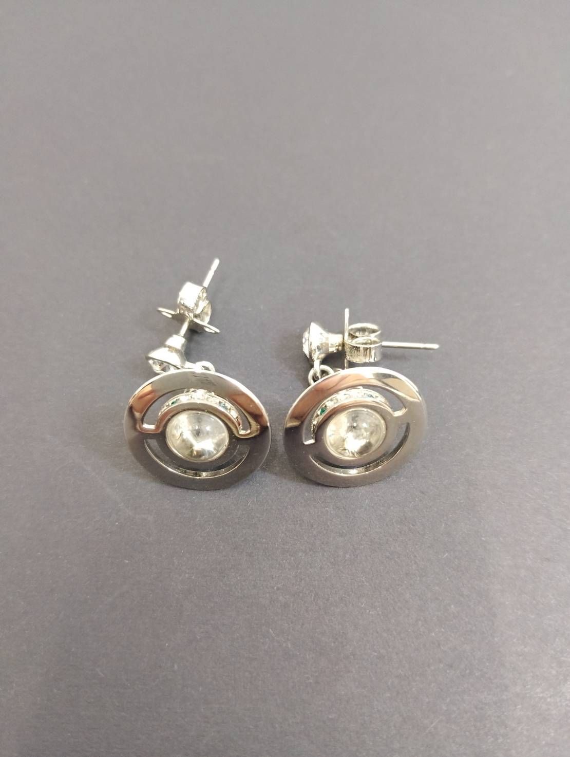 【美品・箱付】ヴィヴィアンウエストウッド　プチオーブ　ドロップピアス　シルバー