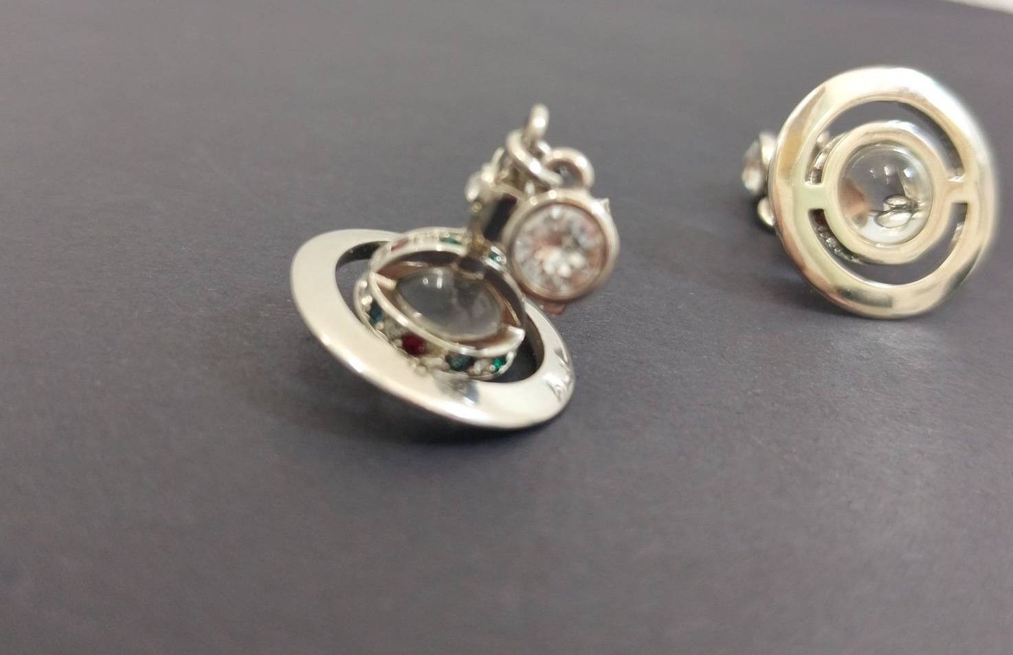 【美品・箱付】ヴィヴィアンウエストウッド　プチオーブ　ドロップピアス　シルバー