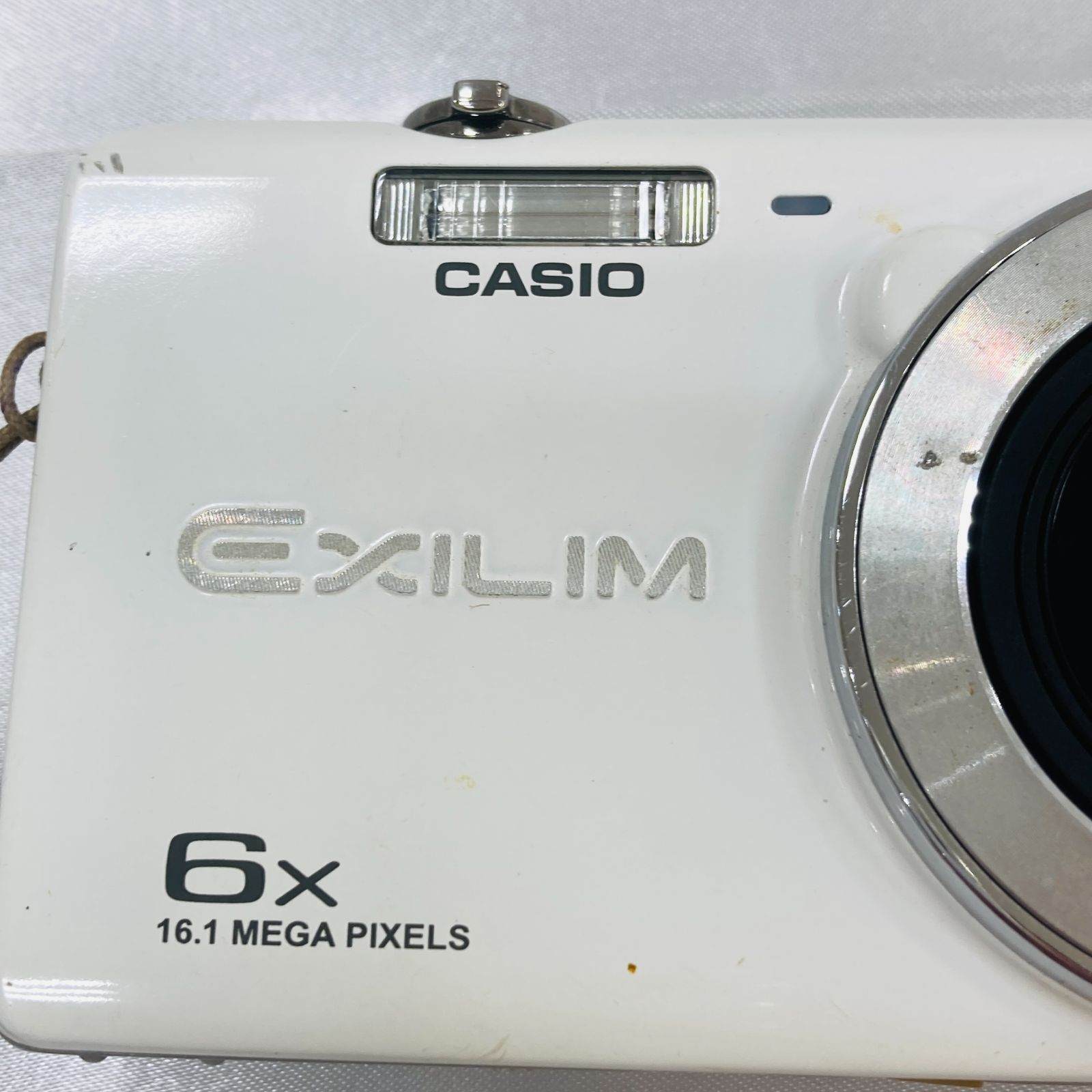 カシオ EX-Z900 EXLIM A動作未確認CASIO ジャンク品 部品取り 白