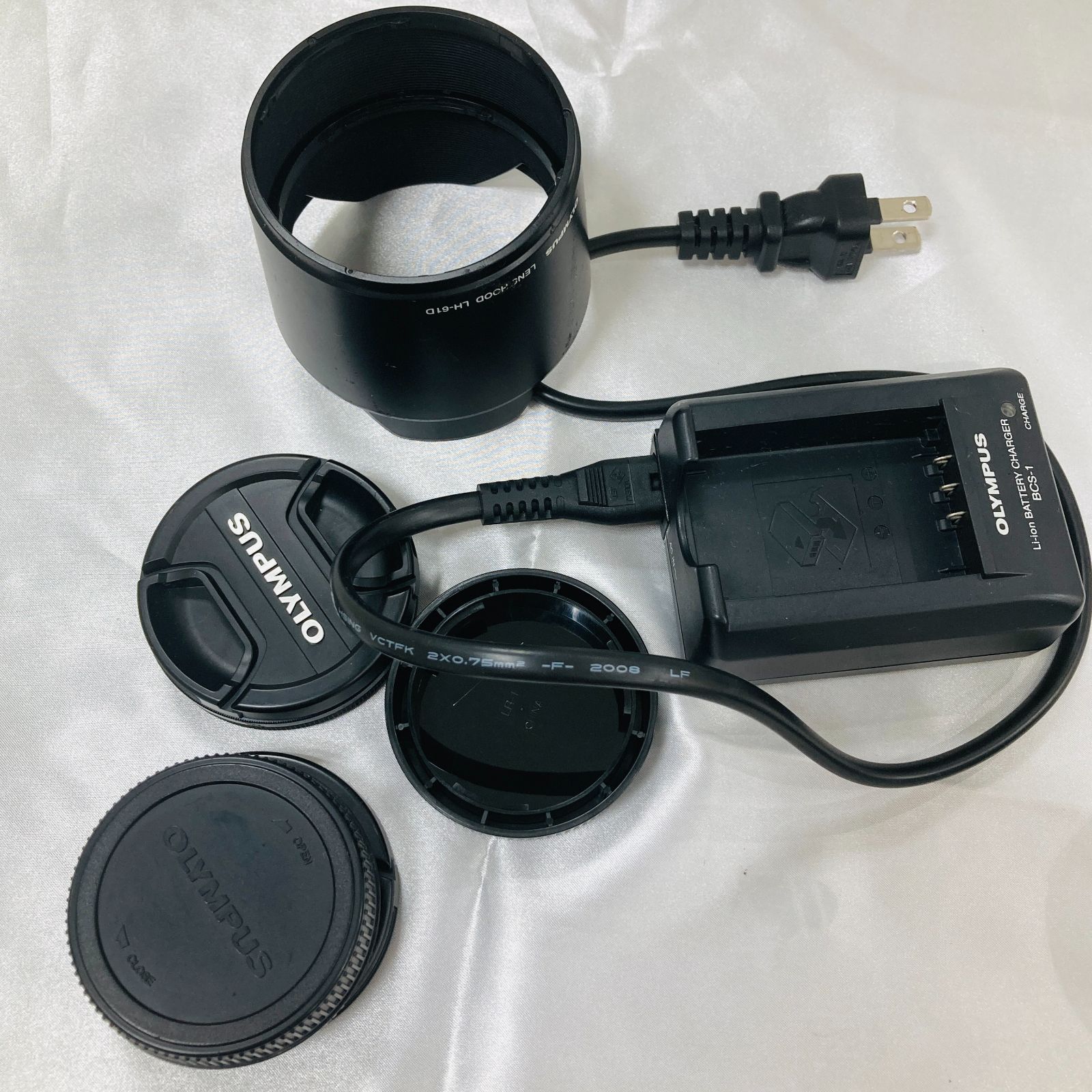 A【簡易動作確認済】OLYMPUS オリンパス E-420 ZUIKO DIGITAL ED 14