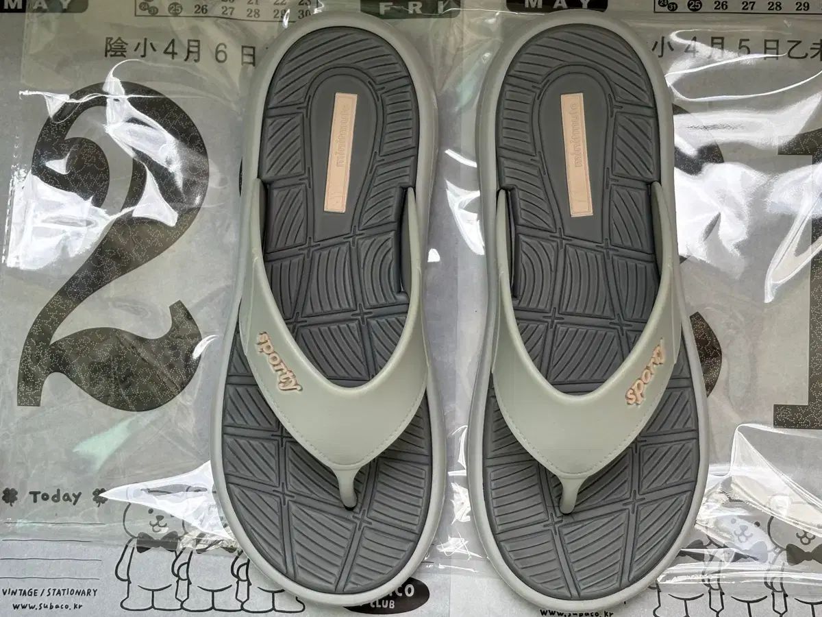 ミニミュート フリップフロップ サンダル グレー 39size minitmute