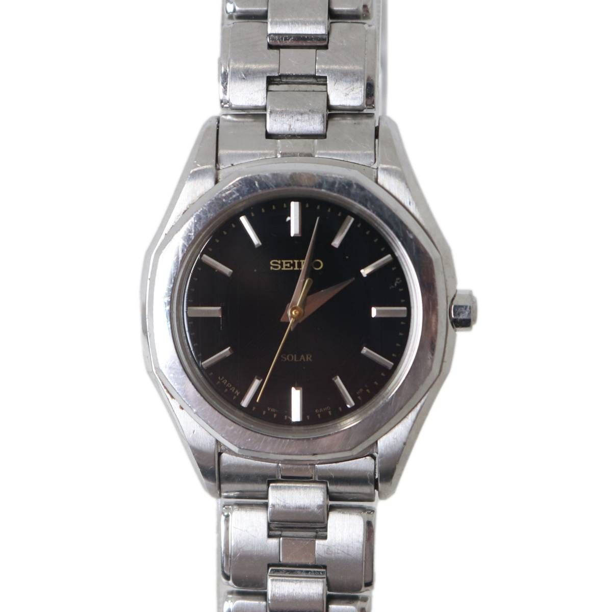 SEIKO セイコー レディースクオーツ ソーラー 腕時計 SS×文字盤ブラック V111-0AD0 腕回り約20cm ケース26×31.7(mm) ベルト幅12.4mm NT BCランク 9,000円