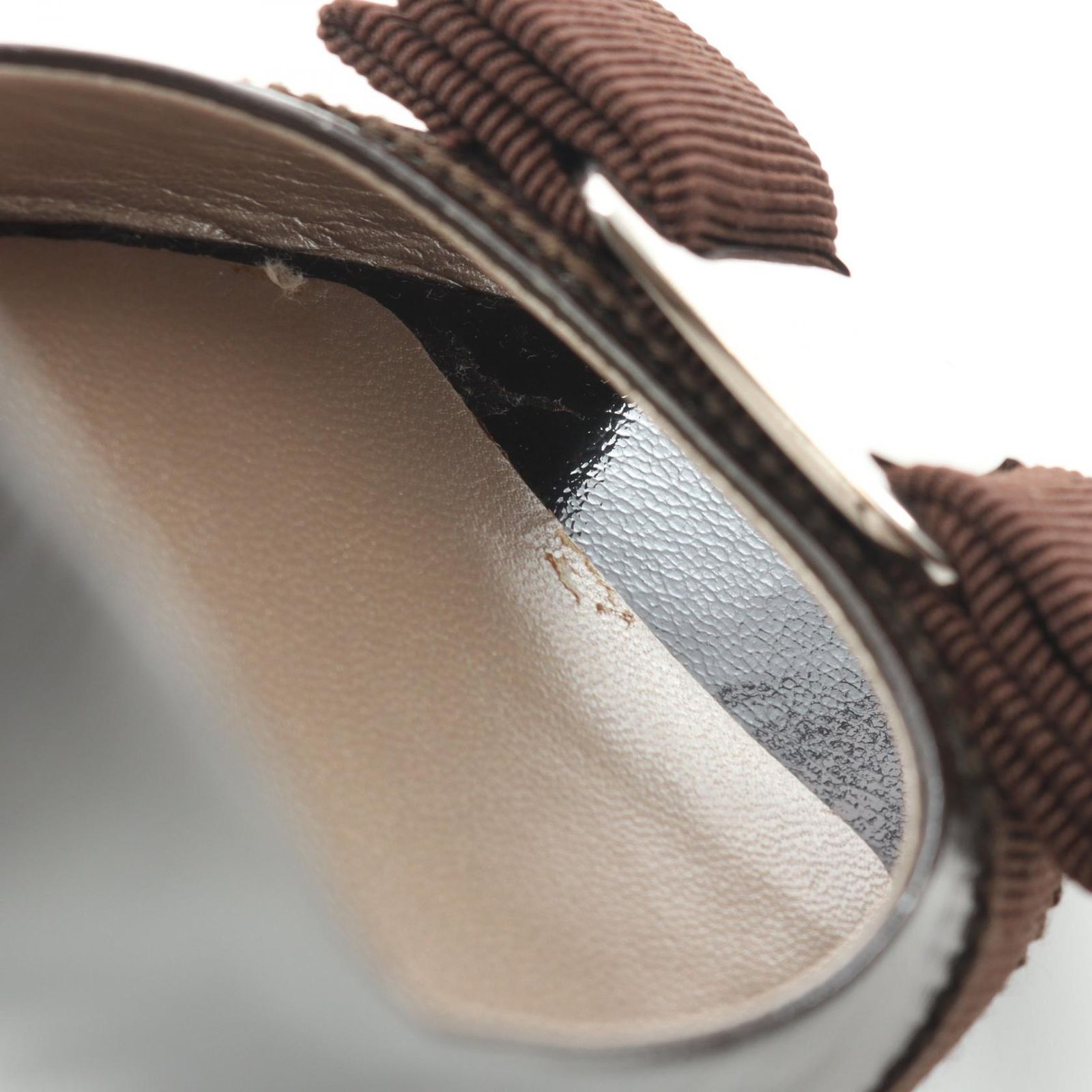 サルヴァトーレフェラガモ Salvatore Ferragamo パンプス ヴァラリボン