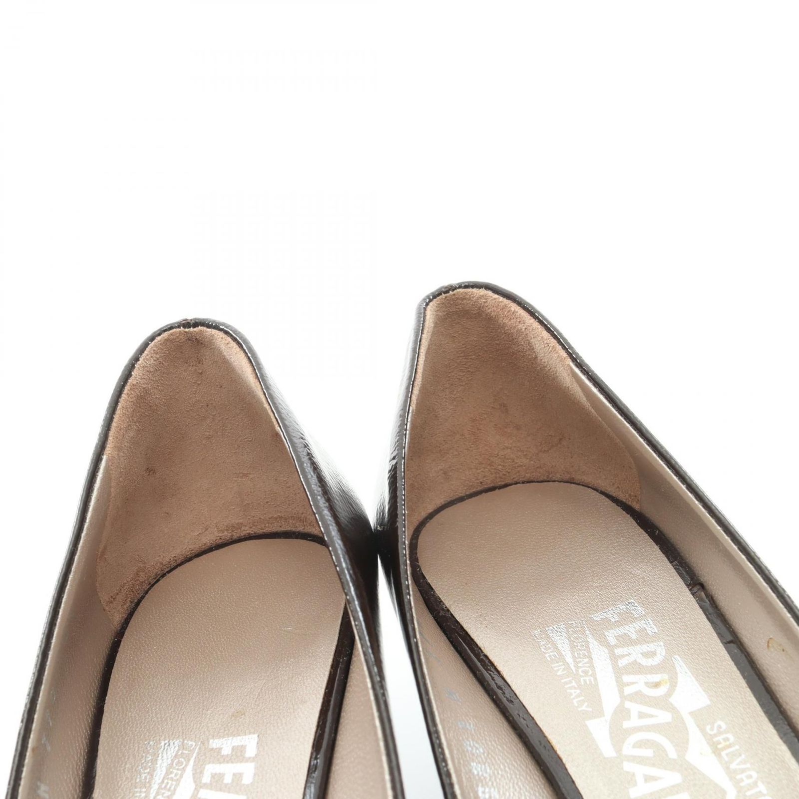サルヴァトーレフェラガモ Salvatore Ferragamo パンプス ヴァラリボン