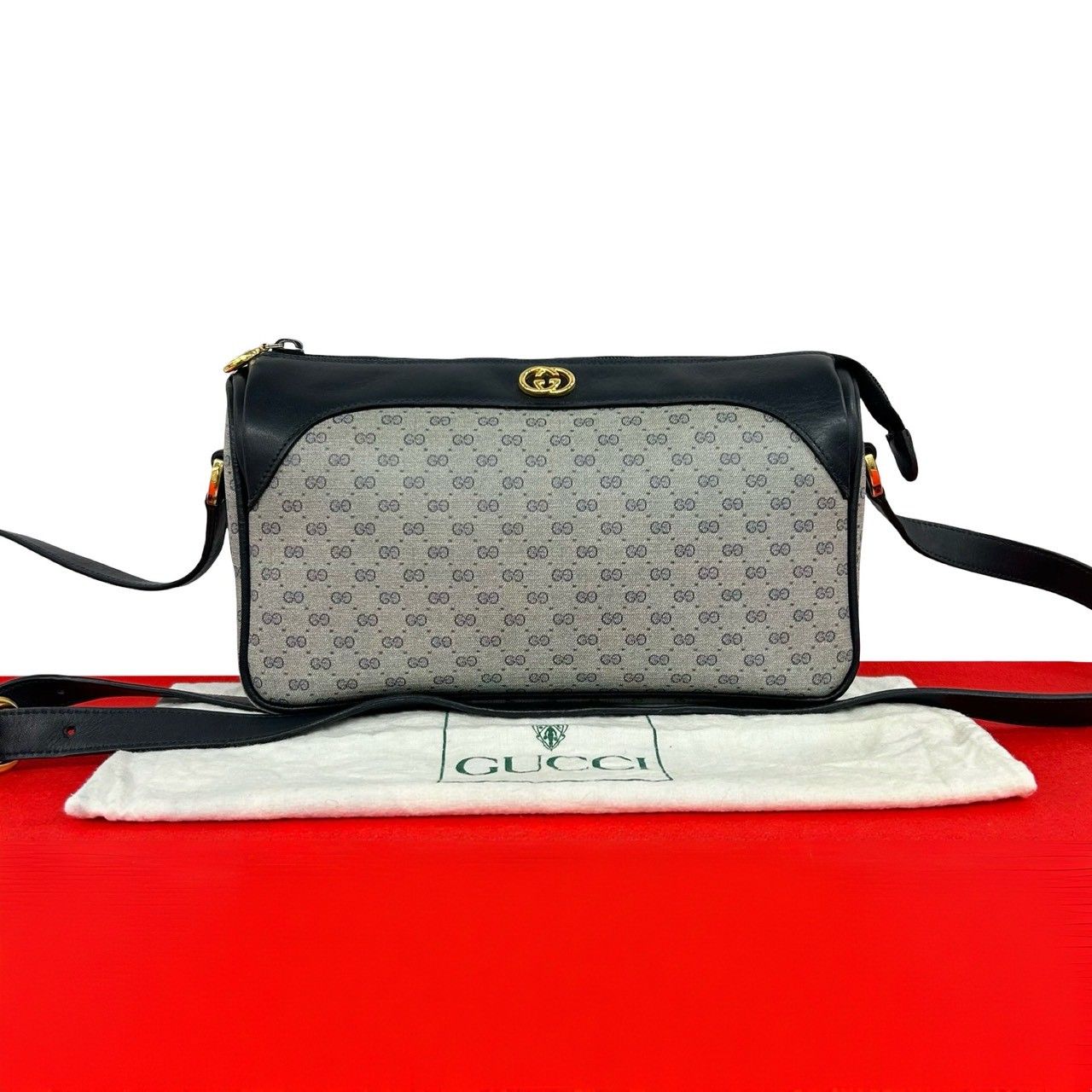 【美品】 GUCCI ショルダーバッグ gg柄 レザー 黒 ポシェット 大人気 極 美品 袋付 GUCCI グッチ オールドグッチ ヴィンテージ マイクロGG