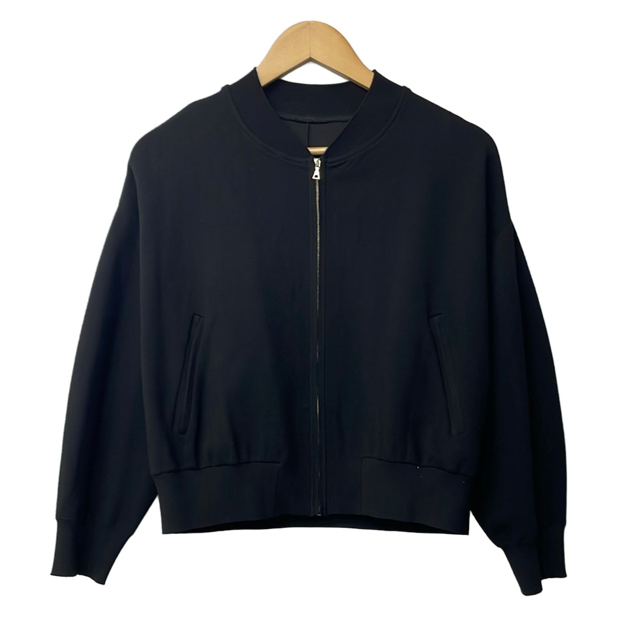 ADORE(アドーア) ブルゾン サイズ38 M レディース美品 - 黒 長袖/ジップアップ/秋/冬