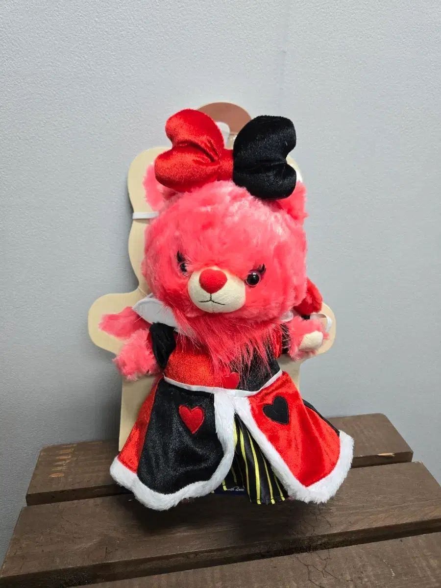 ディズニー ユニベア ぬいぐるみ+コスチュームセット 「不思議の国のアリス」 クイーン