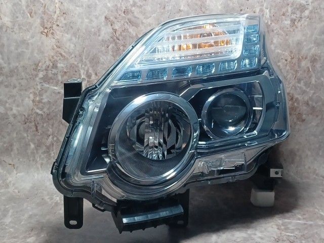 コーティング済 エクストレイル DNT31 左ヘッドランプ・ヘッドライト 20GT S イチコ 1849 26060-3UB5A G41