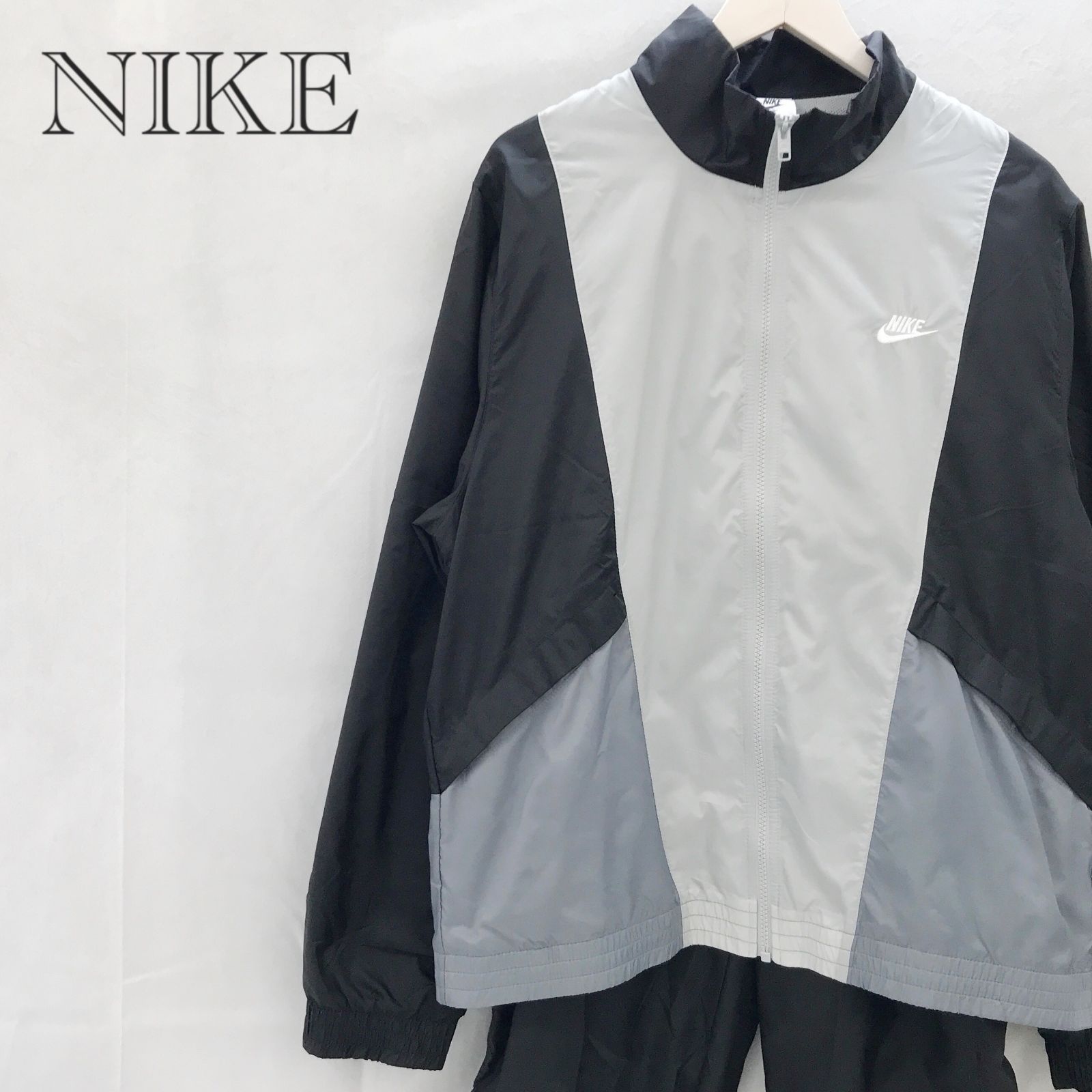 NIKE AS M NK CLUB WVN TRK SUIT ナイキ HJ1986-010 セットアップ トラックスーツ ジャケット 上下セット XL ブラック スモークグレー ライトスモークグレー メンズ ファッション _233023